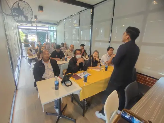 บรรยากาศสัมมนาเทรด Forex ของ Gangster Trader Academy จังหวัดนครพนม