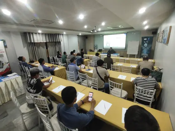 บรรยากาศสัมมนาเทรด Forex ของ Gangster Trader Academy จังหวัดร้อยเอ็ด