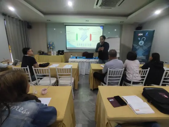 บรรยากาศสัมมนาเทรด Forex ของ Gangster Trader Academy จังหวัดสุรินทร์